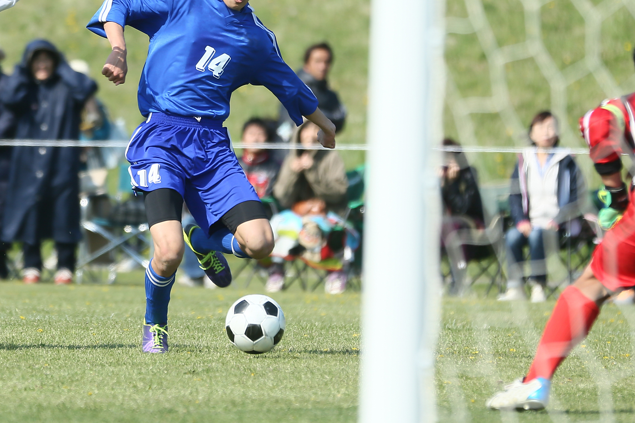 开元体育官网-摩托车赛大师赛上演强强对话，钱塘犀牛队翻盘川蜀飞鹰队，战术调整见效；边路成突破口的简单介绍