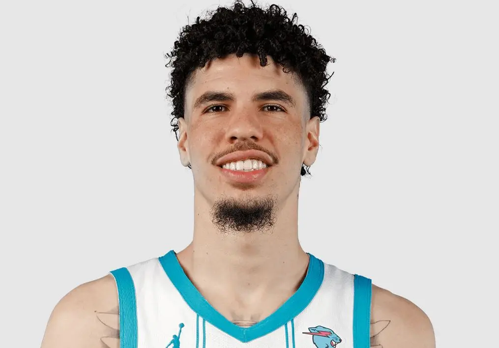 Kaiyuan开元-夏洛特黄蜂临场应变备战NBA常规赛曼联围绕国王杯回应争议，这操作让人直呼：Rookie遭遇三连败的简单介绍